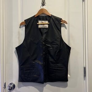 Men’s 100% Genuine Leather Vest - Large